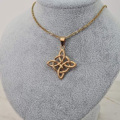 COLLAR ACERO DORADO NUDO DE BRUJAS MACIZO LISO - Imagen 1