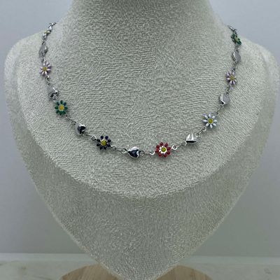 COLLAR MARGARITAS DE COLORES Y CORAZONES - Imagen 1