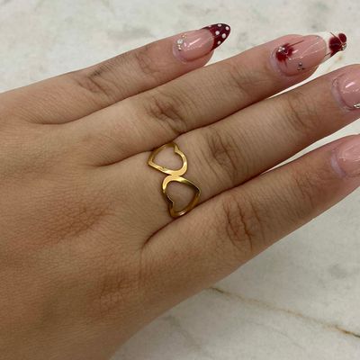 ANILLO ACERO DORADO DOBLE CORAZON CALADO - Imagen 1