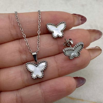 CONJUNTO MACIZO - MARIPOSA BLANCA - Imagen 1