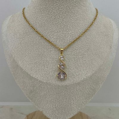 COLLAR ACERO DORADO TRIPLE CUBIC REDONDO - Imagen 1