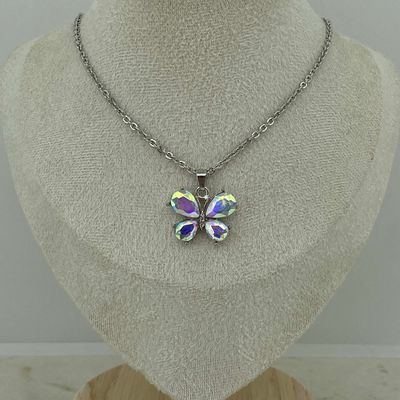 COLLAR CON MARIPOSA DE CUBICS GRANDES - TORNASOL CLARO - Imagen 1