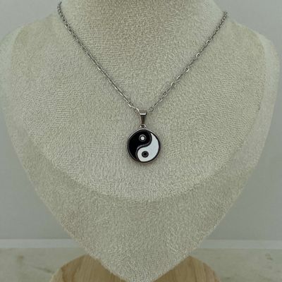 COLLAR YIN Y YANG ESMALTADO CHICO - Imagen 1