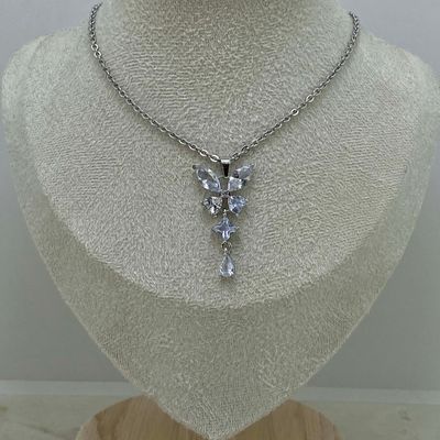 COLLAR CORBATERO CON CUBICS - MARIPOSA TRANSPARENTE - Imagen 1