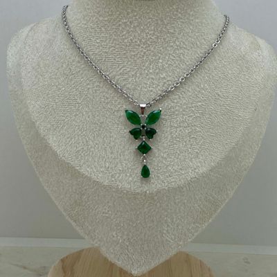COLLAR CORBATERO CON CUBICS - MARIPOSA VERDE - Imagen 1