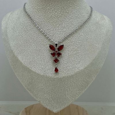 COLLAR CORBATERO CON CUBICS - MARIPOSA ROJA - Imagen 1