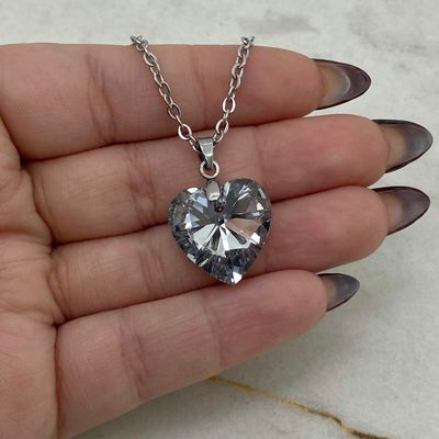COLLAR CON DIJE CRISTAL - CORAZON PLATEADO - Imagen 1