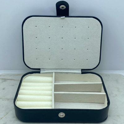 JOYERO RECTANGULAR CON BOTON - NEGRO - Imagen 1