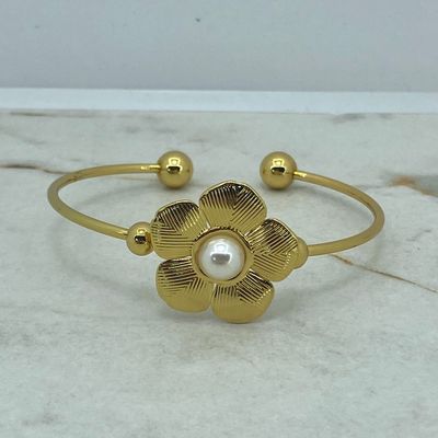 PULSERA ACERO DORADO ESCLAVA REGULABLE - PERLA CON FLOR ANCHA - Imagen 1