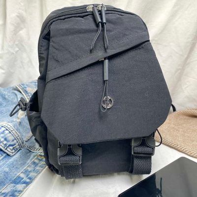 MOCHILA ARIANA NEGRA - Imagen 1