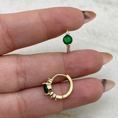 ARGOLLA ACERO DORADO BISAGRA CON STRASS Y CUBIC - VERDE - Imagen 1