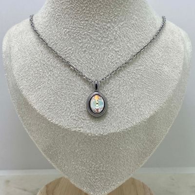 COLLAR DIJE OVALADO MACIZO CON CRISTAL - TORNASOL CLARO - Imagen 1