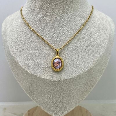 COLLAR ACERO DORADO DIJE OVALADO MACIZO CON CRISTAL -  ROSA - Imagen 1