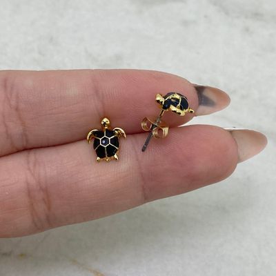 AROS ACERO DORADO TORTUGUITA ESMALTADA - NEGRA - Imagen 1