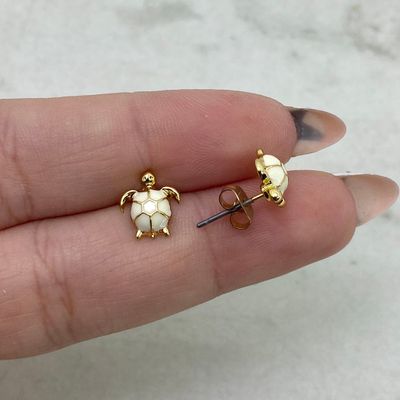 AROS ACERO DORADO TORTUGUITA ESMALTADA - BLANCA - Imagen 1