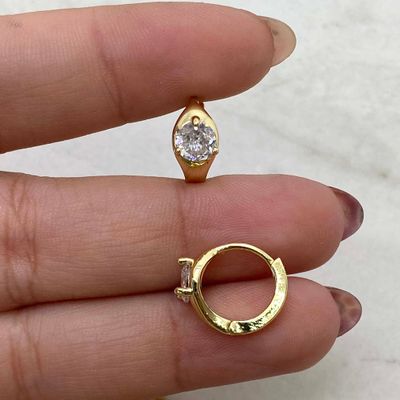 ARGOLLA ACERO DORADO BISAGRA CON CUBIC REDONDO - BLANCO - Imagen 1